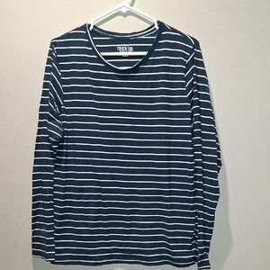 NWOT Ladies Long Sleeve Striped Top